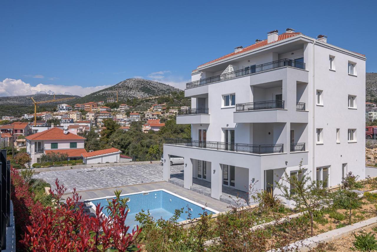 Villa Barbara & Zoran With Heated Swimming Pool Seget Vranjica Esterno foto