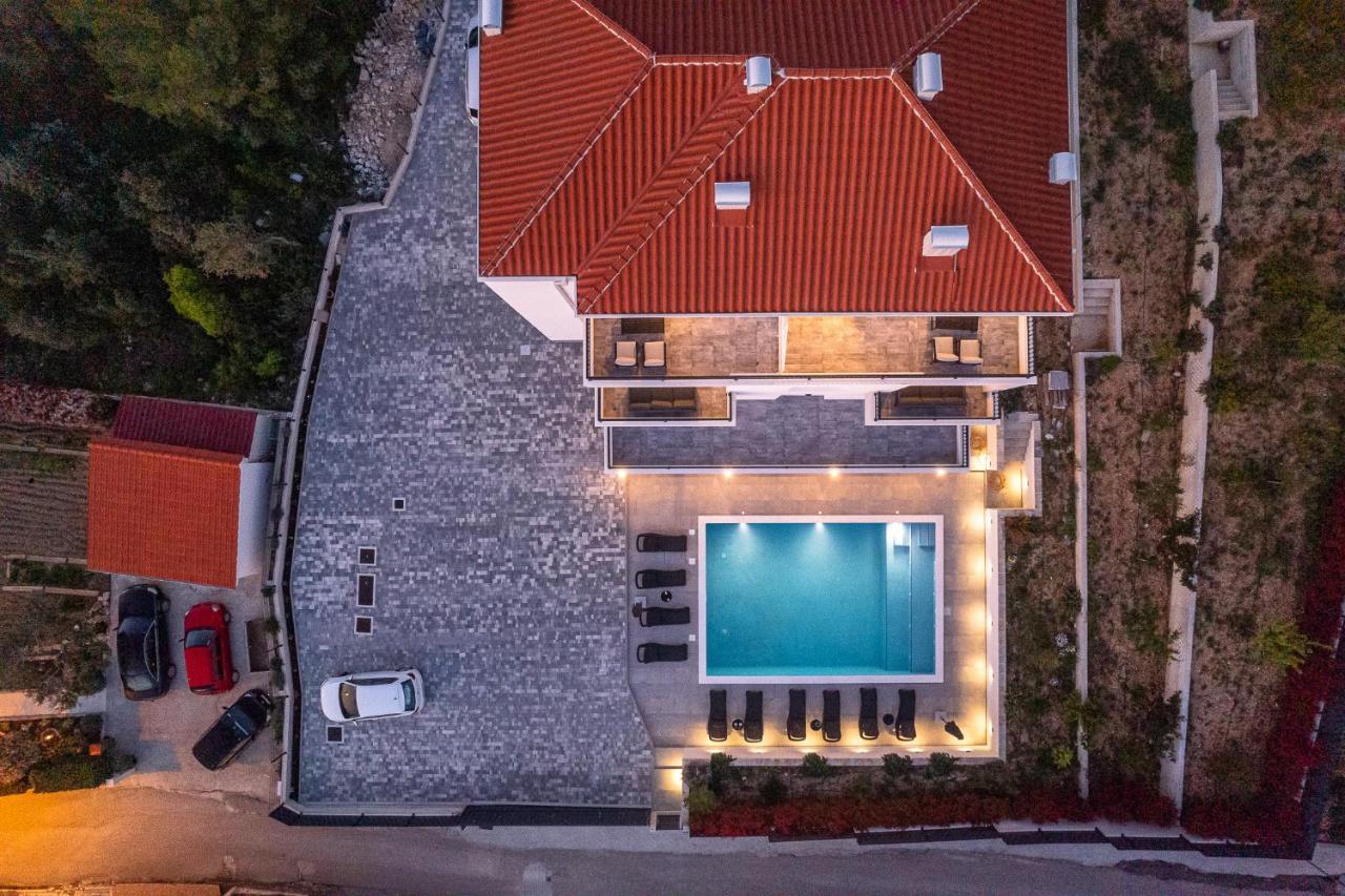Villa Barbara & Zoran With Heated Swimming Pool Seget Vranjica Esterno foto