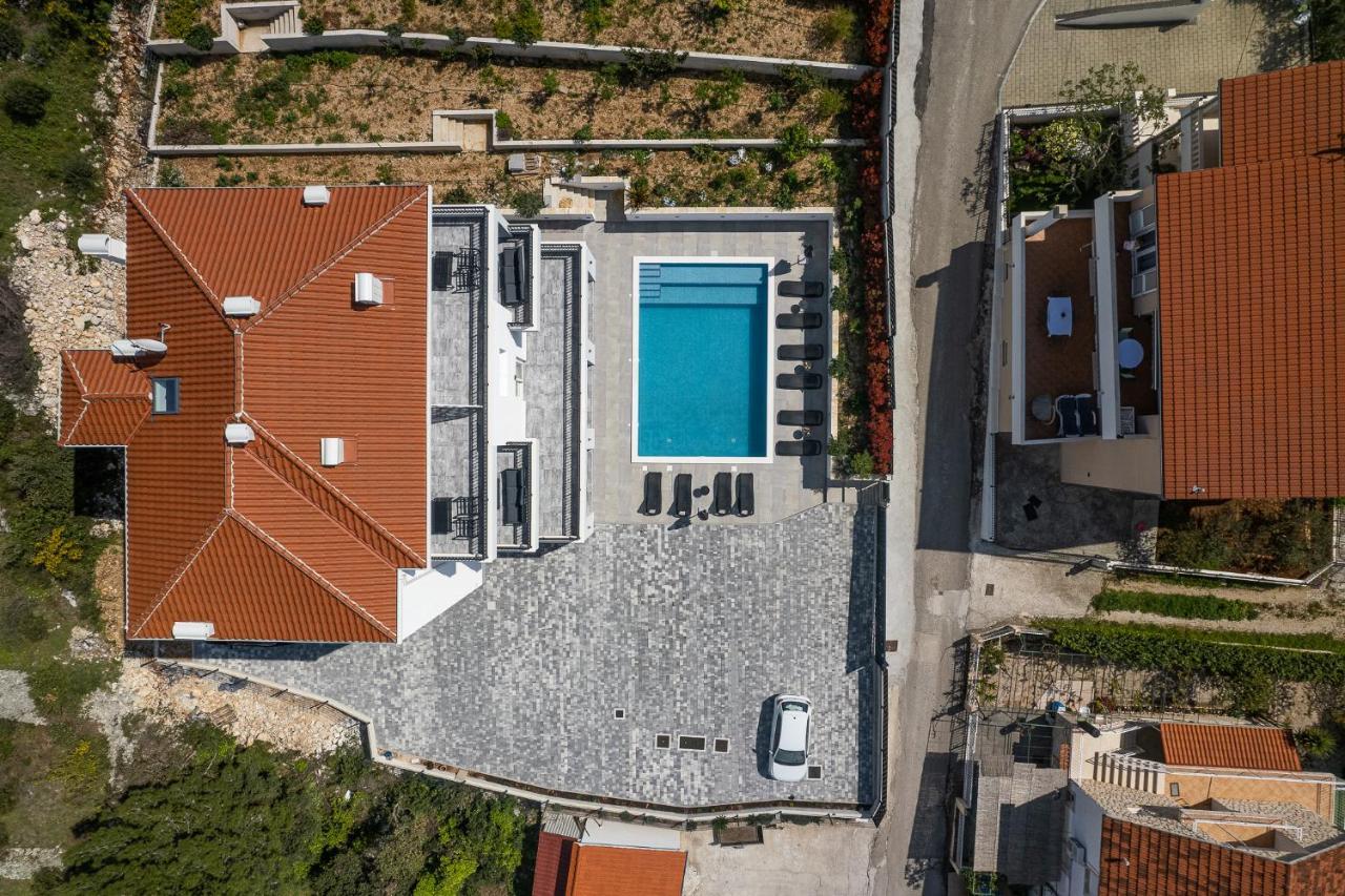 Villa Barbara & Zoran With Heated Swimming Pool Seget Vranjica Esterno foto