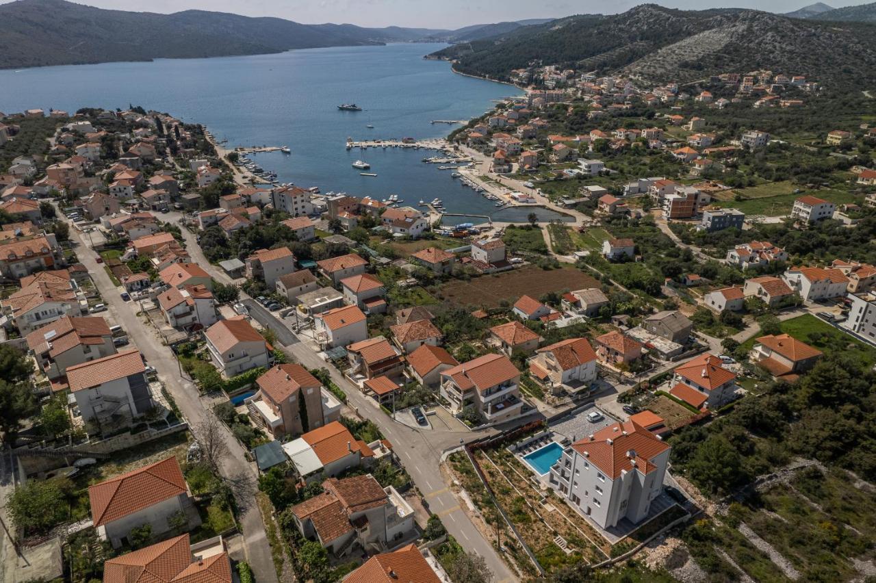 Villa Barbara & Zoran With Heated Swimming Pool Seget Vranjica Esterno foto