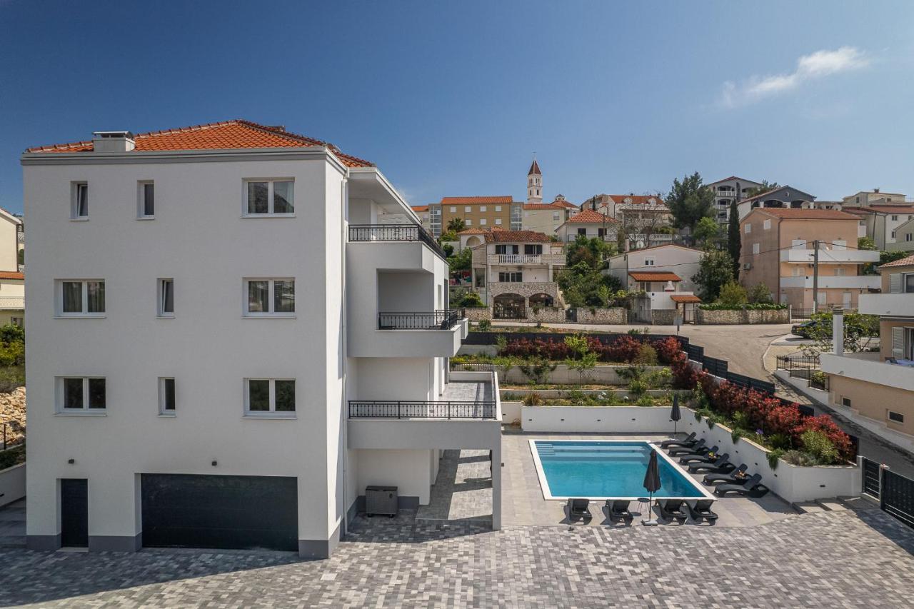 Villa Barbara & Zoran With Heated Swimming Pool Seget Vranjica Esterno foto