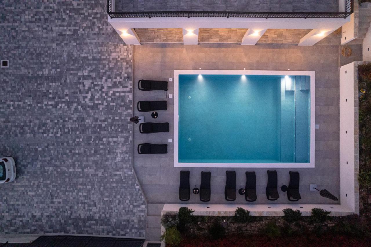 Villa Barbara & Zoran With Heated Swimming Pool Seget Vranjica Esterno foto