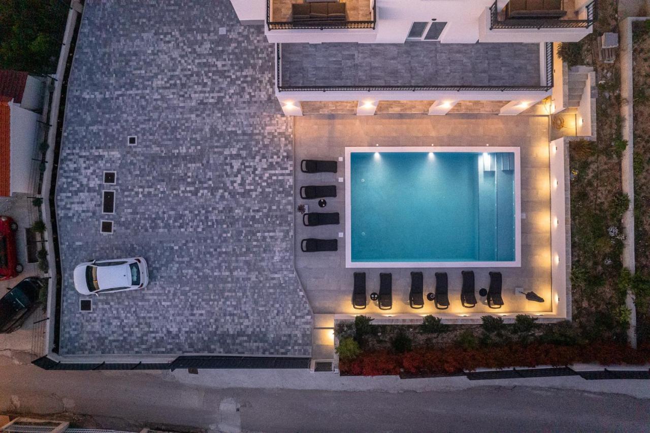 Villa Barbara & Zoran With Heated Swimming Pool Seget Vranjica Esterno foto