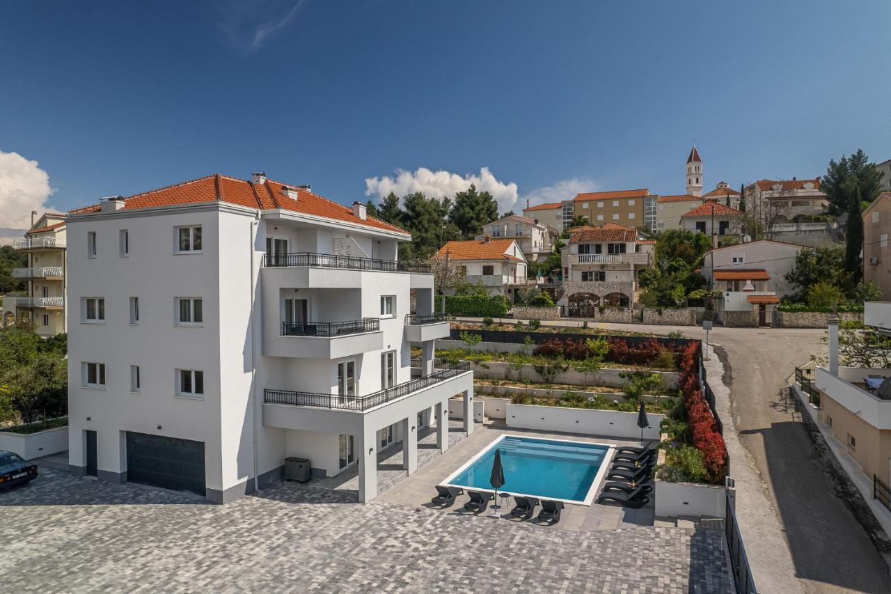 Villa Barbara & Zoran With Heated Swimming Pool Seget Vranjica Esterno foto